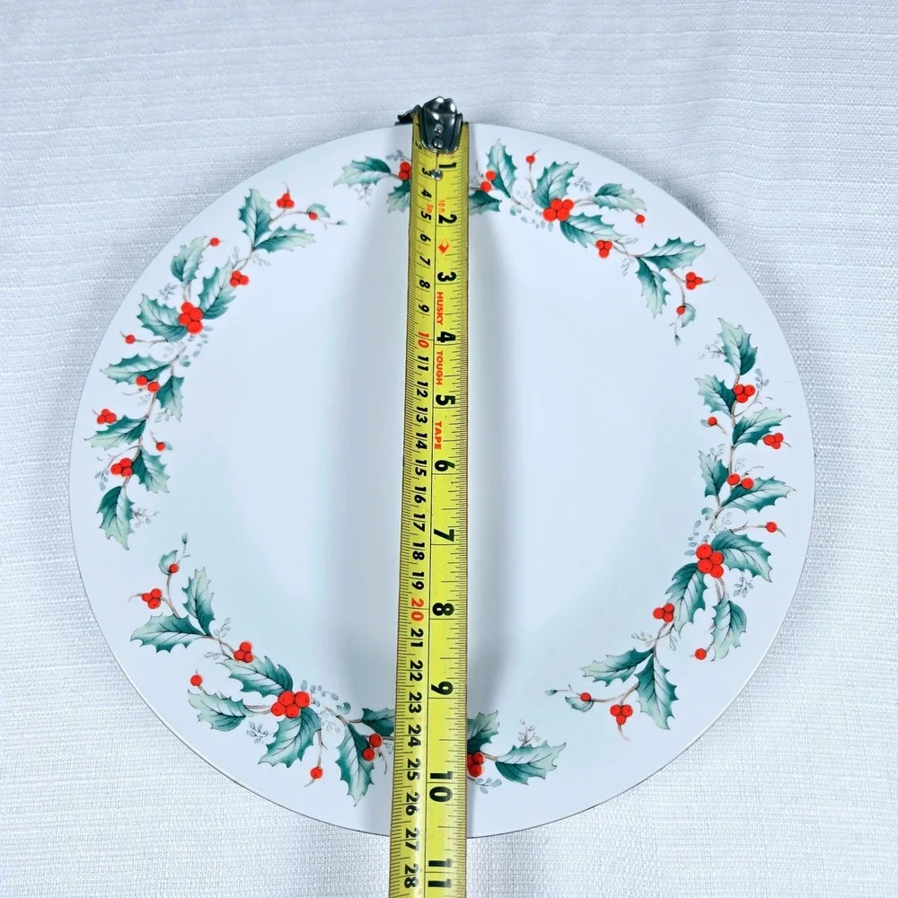 Vintage China Pearl Noel Holly Gold Trim 10 3/4